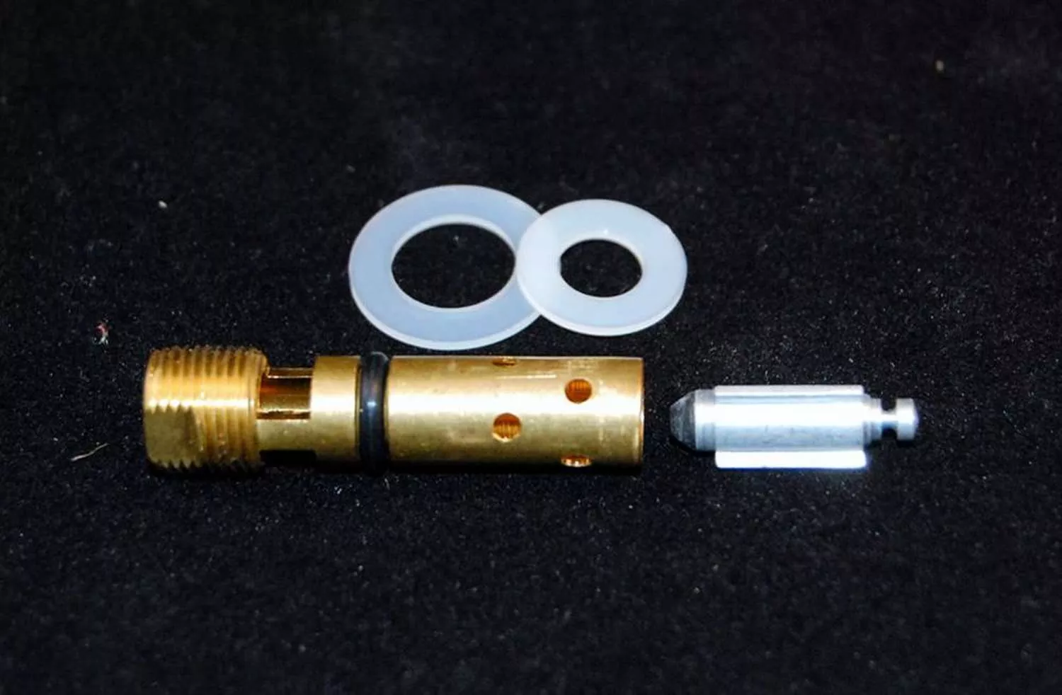 .120 Trick HI-FLOW Needle & Seat - Each